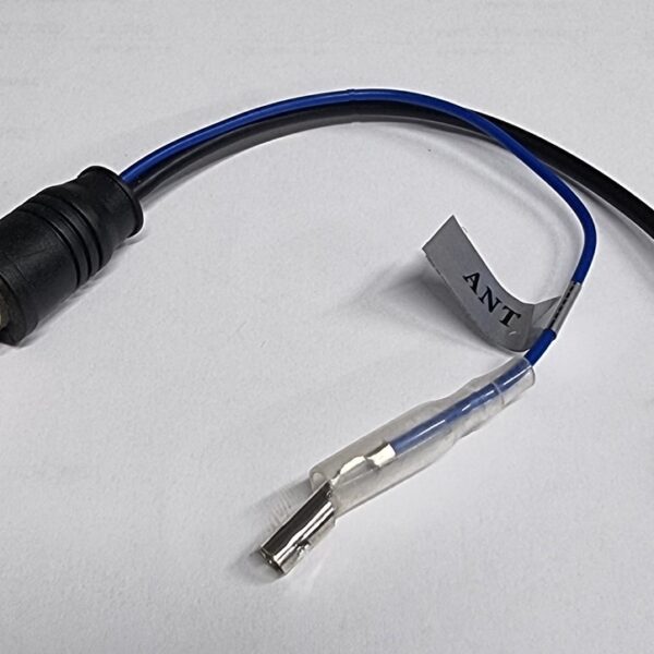 Antennenadapter Fakra M auf DIN 150 Ohm mit Phantomeinspeisung