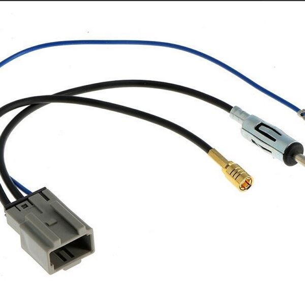 Antennenadapter ISUZU D-MAX ab 2020 AM, FM, DAB