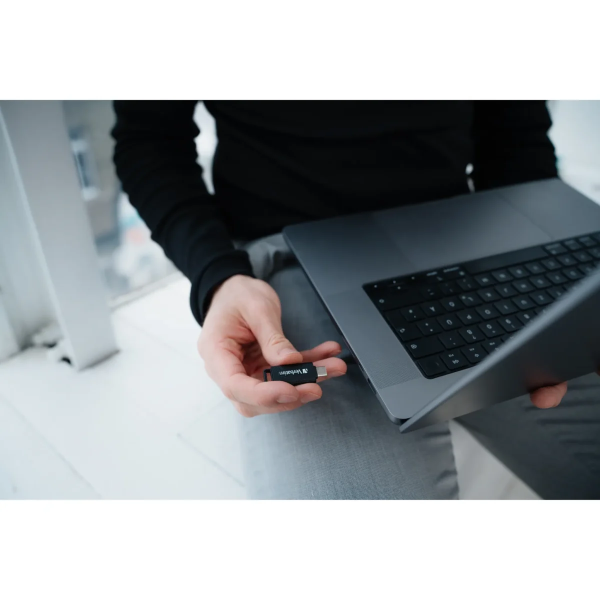 USB-C 3.2 Stick Verbatim, 64GB Speicher, Store 'n' Go, Typ C, Schiebemechanismus – Bild 5