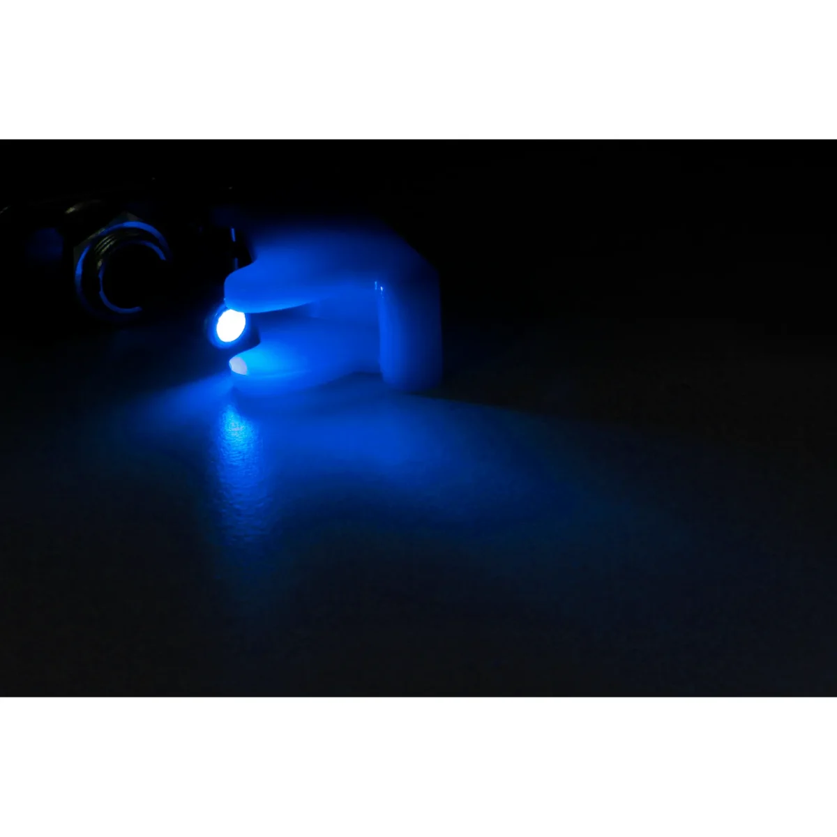 Kill-Switch McPower mit Schutzkappe und LED, 12V / 20A, blau – Bild 3