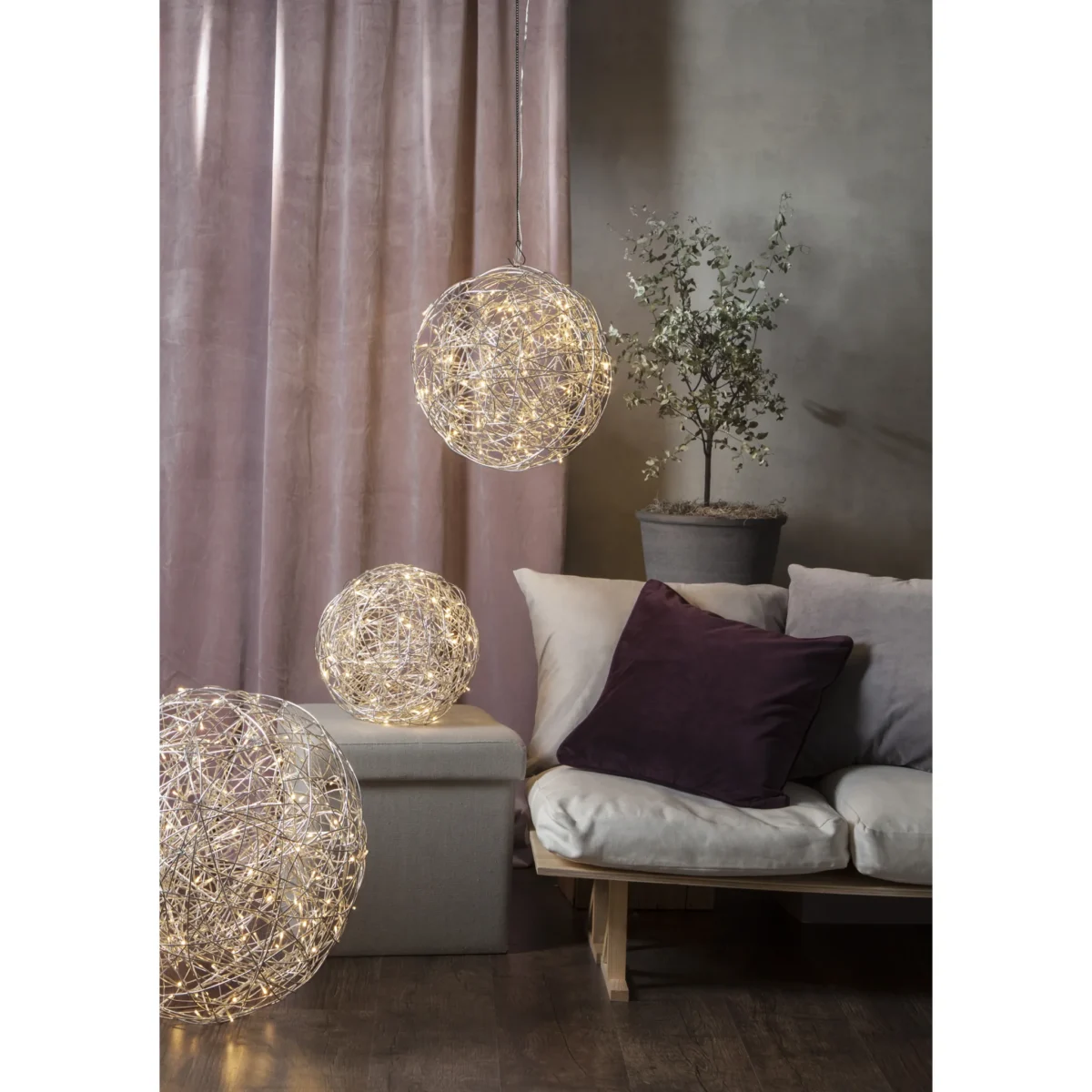 LED Design-Kugel "Galax", 1,2W, silber, ca. 30x30cm, warmweiß, 50 LED's, outdoor – Bild 2