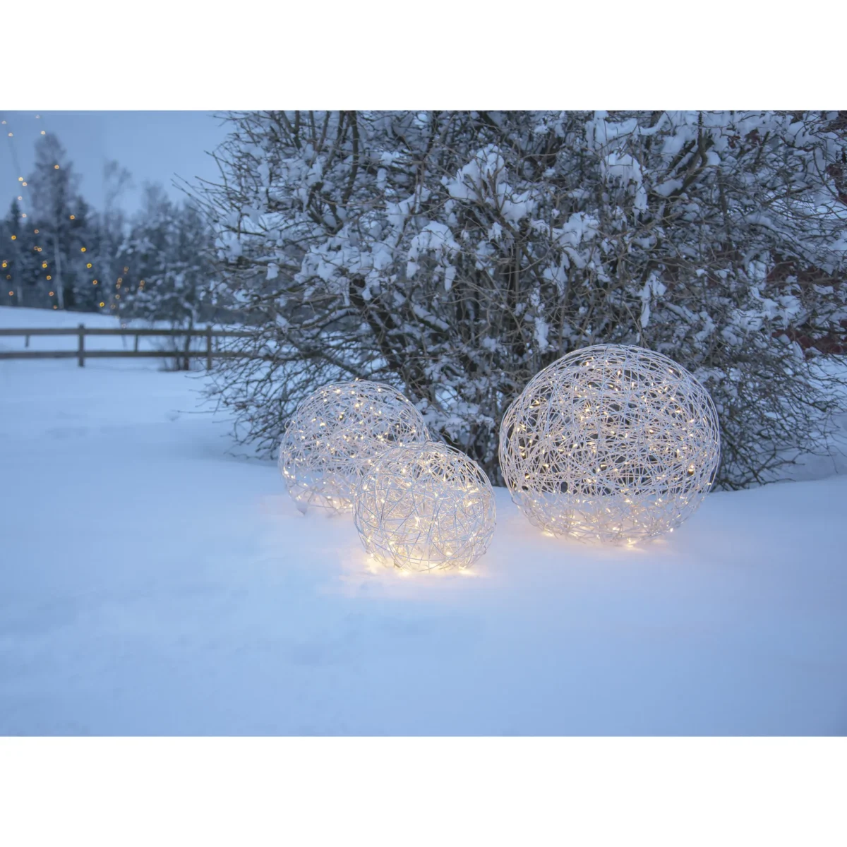 LED Design-Kugel "Galax", 1,2W, silber, ca. 30x30cm, warmweiß, 50 LED's, outdoor – Bild 3