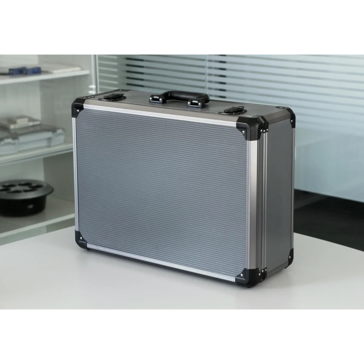 Transportkoffer PeakTech "P7340", 550x400x200mm • silber • max. 17kg – Bild 4