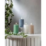 LED Wachskerze "Flamme Stripe", 7,5x15cm, natürliche Flamme, weiß – Bild 5