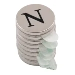 Neodymiummagnet-Set 8 Stück  Ø12 x 1,5 mm mit Klebeseite