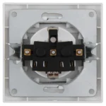 Schutzkontakt-Steckdose McPower "Flair", 250V~/16A, UP, IP44, weiß, 3er-Pack – Bild 3