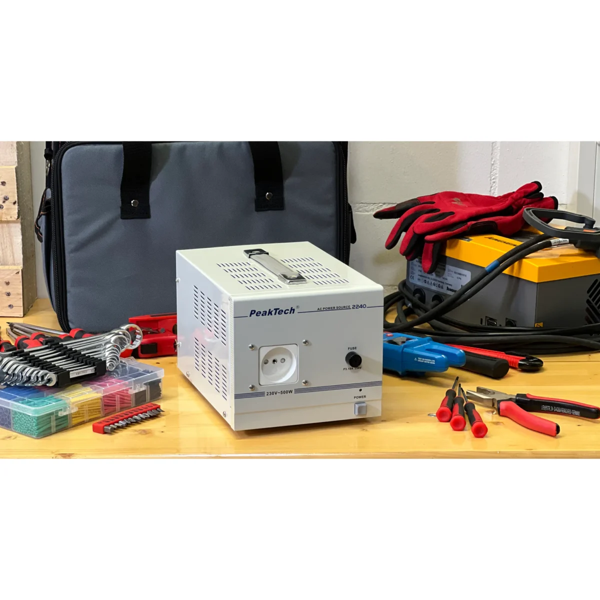 Trenntransformator PeakTech "P 2240" 230V AC, 2,5A, 500W, galvanische Trennung – Bild 4