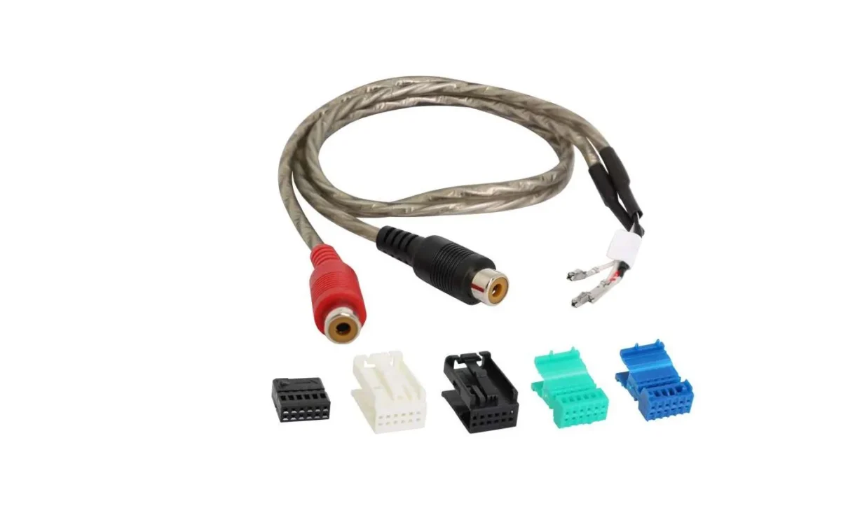 Audio-IN Adapter mitein Werksgerät mit Quadlock / MQS Anschlüssen – Bild 1