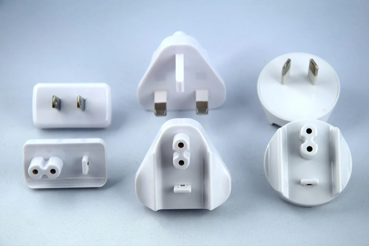 3 X Reise Adapter USA, Europa, Asien, UK, Australien – Bild 1
