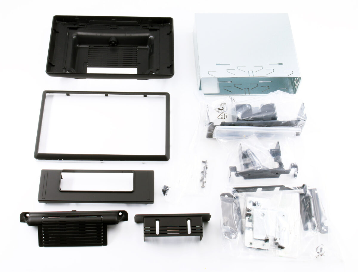Pioneer 1 DIN-Einbausatz für EVO82DAB – Bild 1
