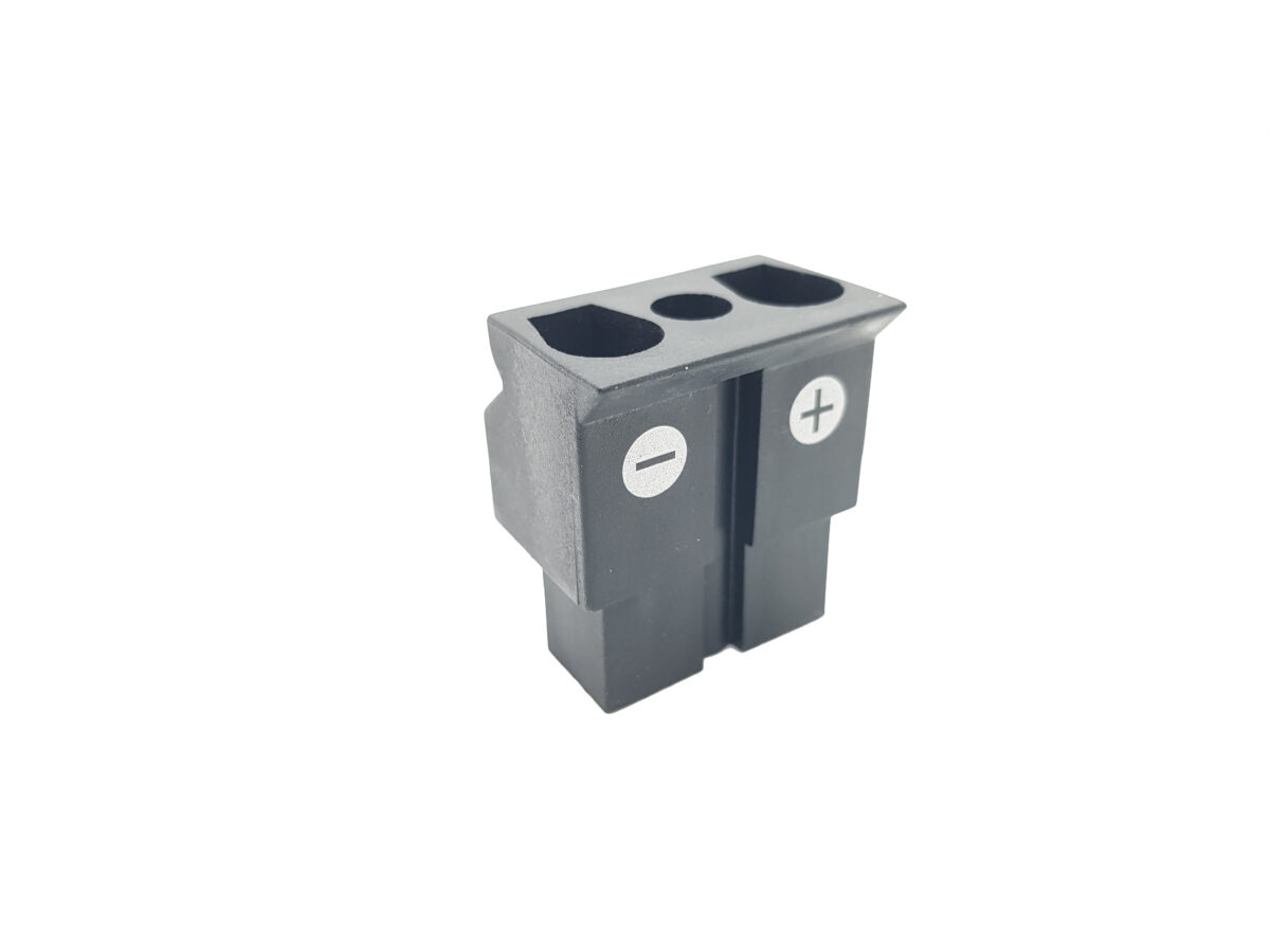 ETON MINI150.4, MINI300.2 Stecker Power – Bild 3
